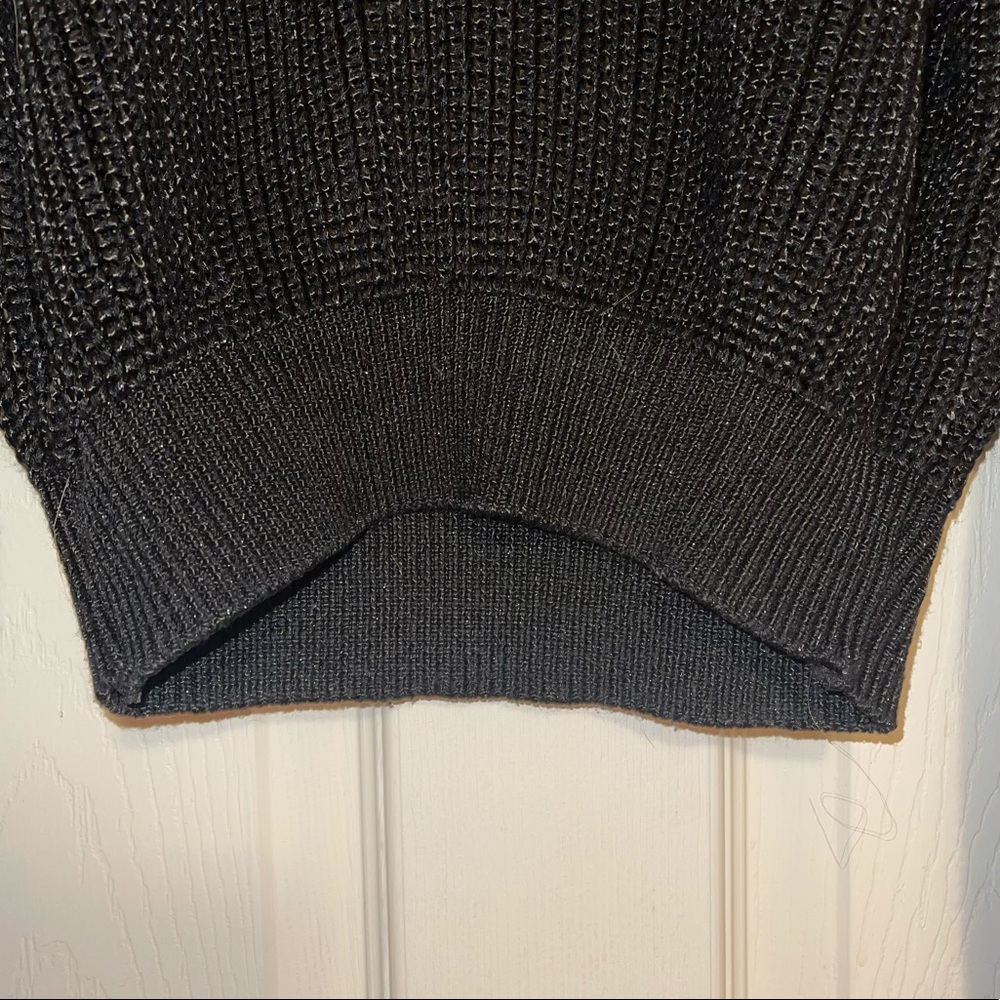 Cropped Sweater - Picture 4 of 5
